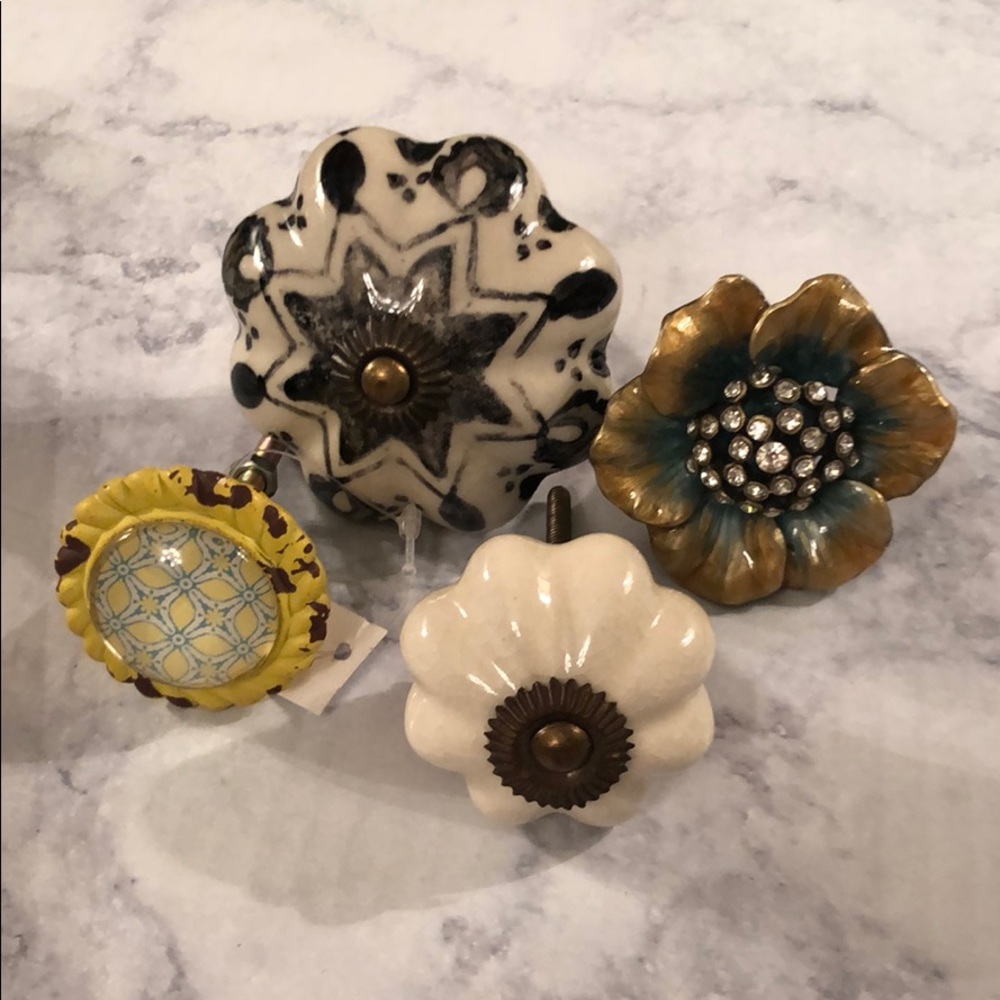 Dress Up your Closet with Vintage Look Hardware